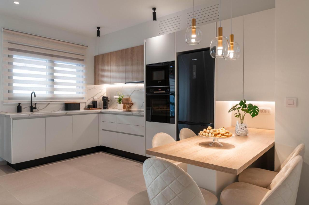 Mariann Premium Suites 拉多斯 外观 照片